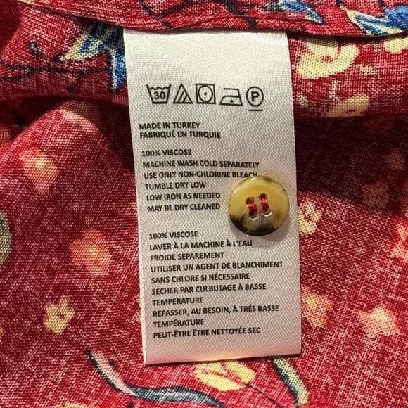 Maeve Top Boho Cottage Retro Whimsical Grandma Folk Floral Button Up Red Small - Picture 4 of 6